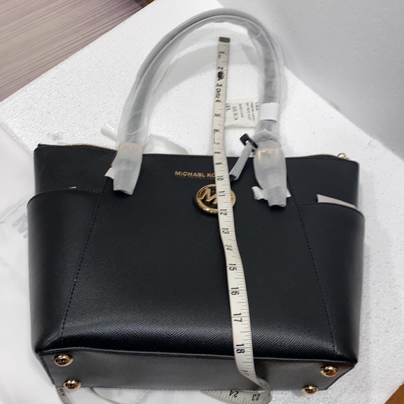 Michael Kors Black Jet Set Leather Large Tote Shoulder Bag Top Zip - Picture 4 of 17